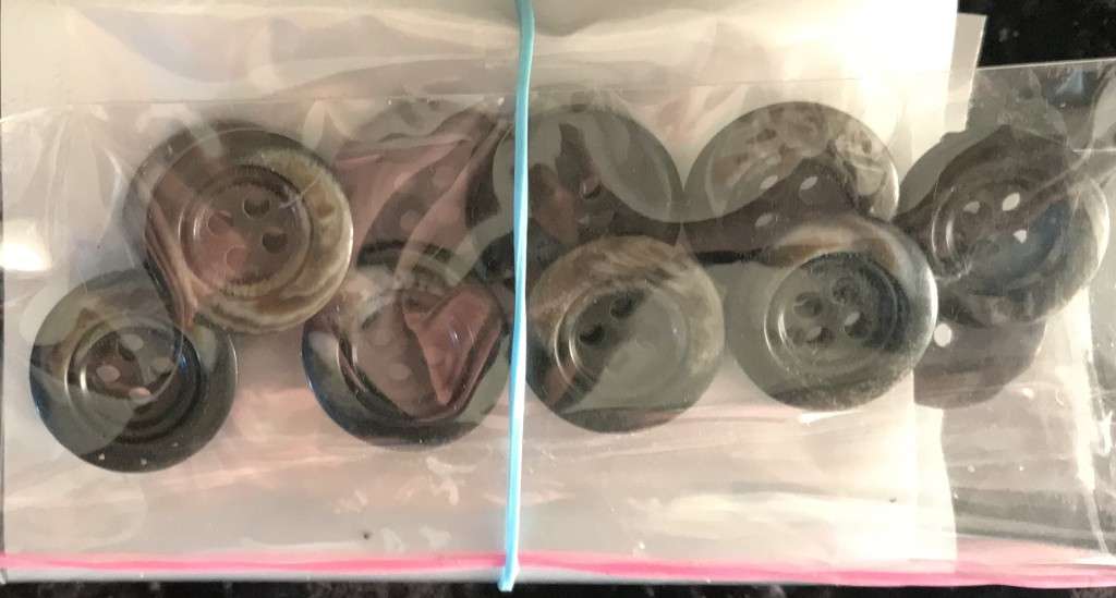 Buttons - Haberdashery - Mixed Lot - 500