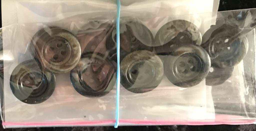 Buttons - Haberdashery - Mixed Lot - 500