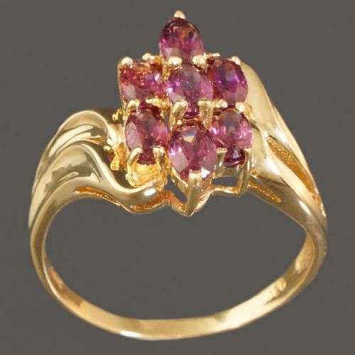 EXCUISITE LUXURIOUS  SOLID  14K  YELLOW  GOLD GARNET  RING