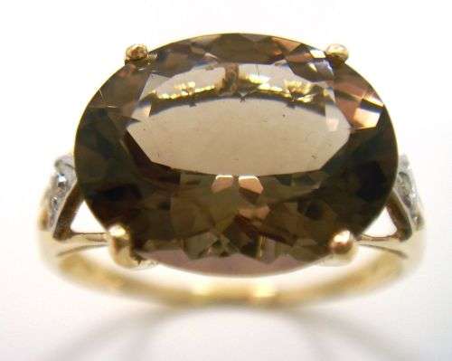 STUNNING 9CT SOLID YELLOW GOLD NATURAL SMOKY TOPAZ and DIAMOND RING (INVEST NOW IN GOLD)