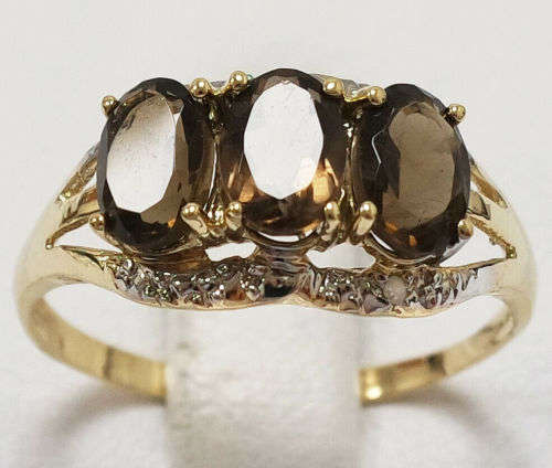 STUNNING 9CT SOLID YELLOW GOLD NATURAL SMOKY TOPAZ and DIAMOND RING (INVEST NOW IN GOLD)