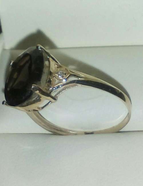 STUNNING 9CT SOLID YELLOW GOLD NATURAL SMOKY TOPAZ and DIAMOND RING (INVEST NOW IN GOLD)