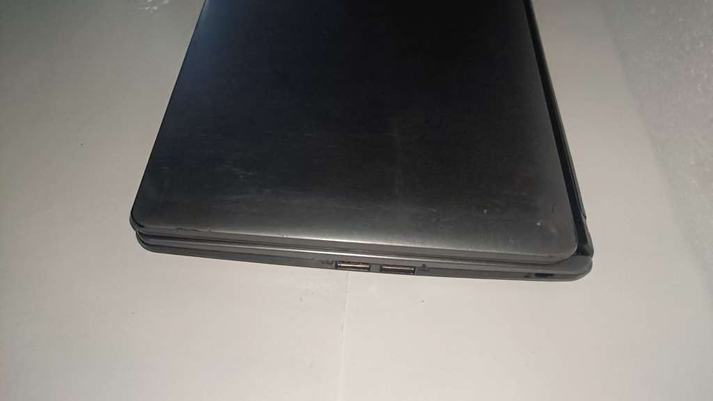 Packard Bell EasyNote Touch screen Laptop
