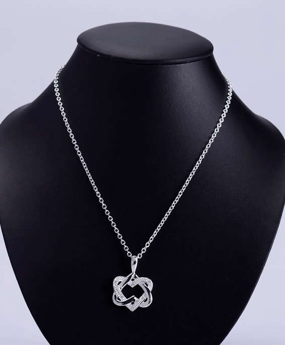 STERLING SILVER CHAIN & PENDANT