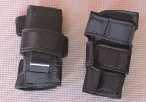 In-Line Skate Set - Adjustable SK8R - Includes accessories - UK 11-1 - Imported from UK