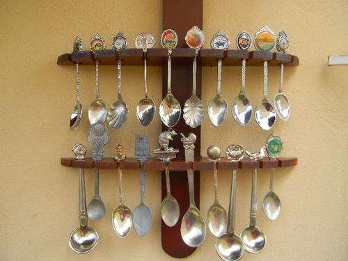 wow 20 Stunning Collectable spoons with rack fromAustralia. and other with rack