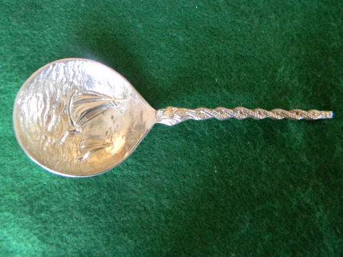 "WOW" Stunning collector spoon  of Boat on see in silver .  In good condition.