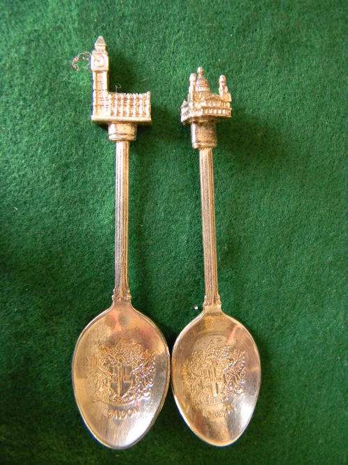 2 Stunning souvenir Silver Plated spoons from London buildings in good condition.Bidder to take both
