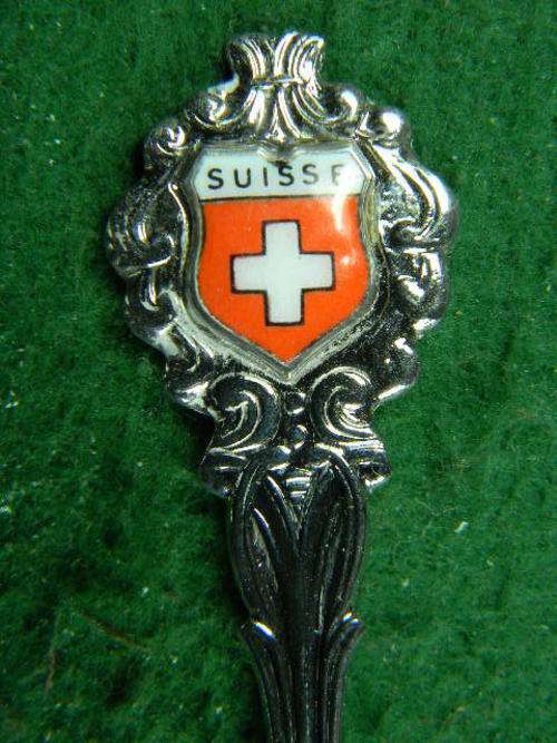 Souvenir  spoon from Suisse in good condition (Silver plated)