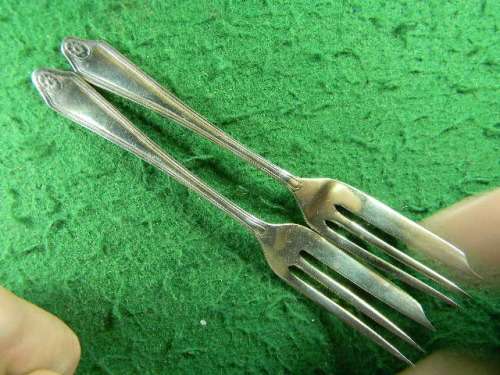 2 forks as per pictures silver plated  in good condition