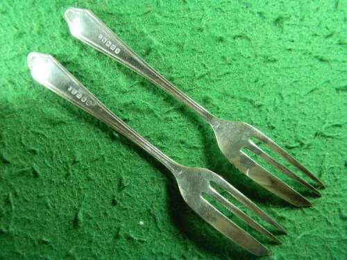 2 forks as per pictures silver plated  in good condition