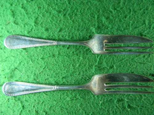 2 cake forks EPNS made in England in good condition