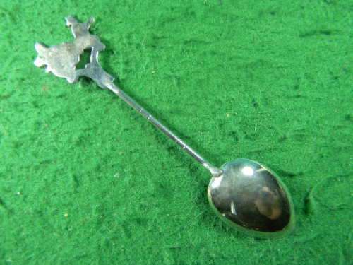 Rickshaw boy  cart sillver plated in good condition bid per spoon