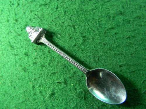 King  as per pictures silver plated in good condition