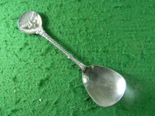 Pilot Wings bage spoon as per pictures silver plating in good condition
