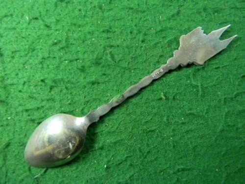 Maredsous spoon  as per pictures Silver plated Vett O in good condition