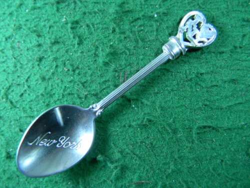 I love New York  spoon silver plated  in good condition as per pictures