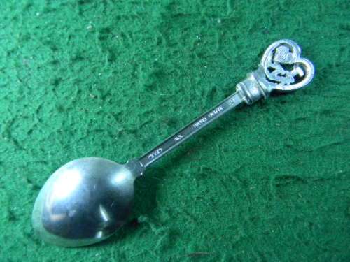 I love New York  spoon silver plated  in good condition as per pictures