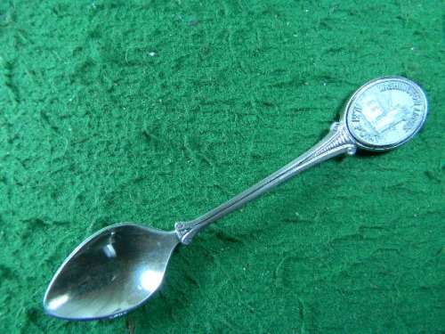 Washington Lights Alki Point  spoon silver plated  in good condition as per pictures