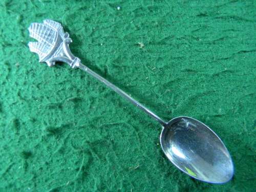 Sail Boat spoon silver plated  in good condition as per pictures