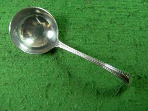 Vintage Sugar spoon in excellend  condition as per pictures epns