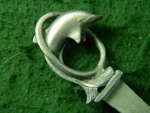 sea World Dolvin spoon  in good condition as per pictures  silver plated