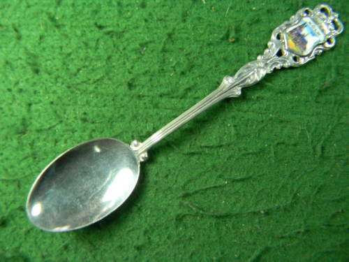 Koln Don spoon  in good condition 90  silver plated  As per pictures