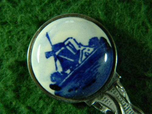 Delft windmill in good condition silver plated As per pictures