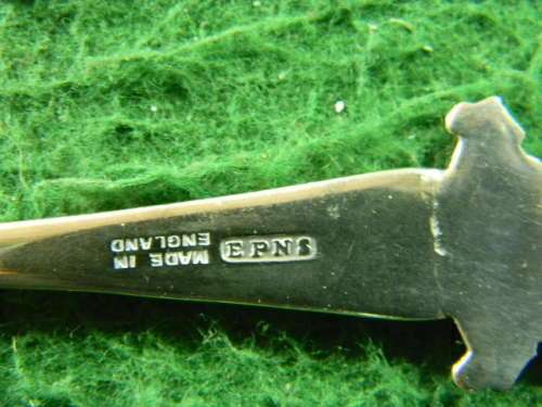 Silver j bilee1935 silver plated spoon  in good condition As per pictures