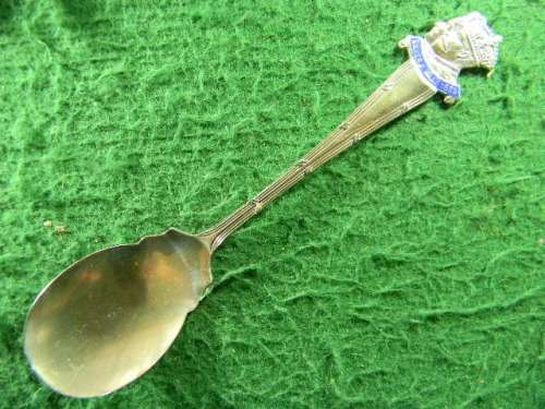 Silver j bilee1935 silver plated spoon  in good condition As per pictures