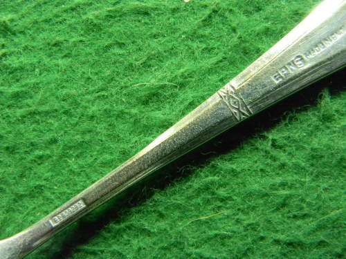 Medision or gravey EPNS spoon as per pictures