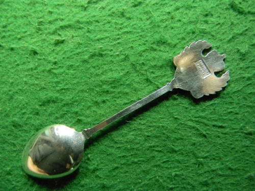 The Queens silver jubilee 1952-1977 silver plated  spoon as per pictures in good condition