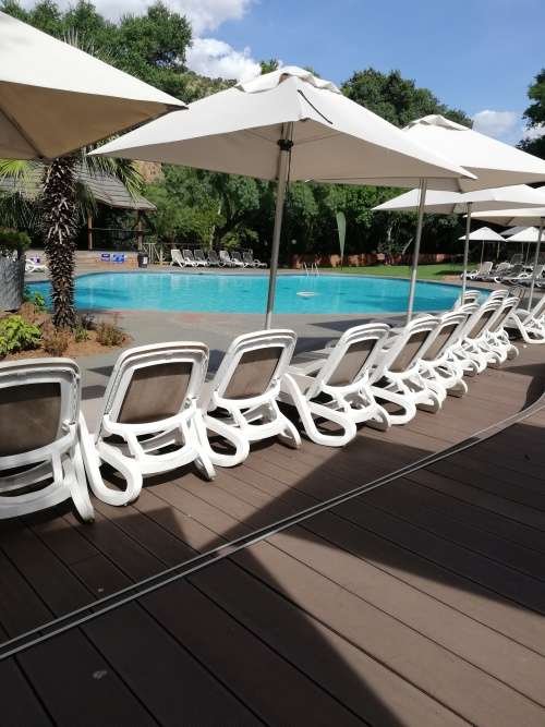 Mount Mount Amanzi self catering for 5 people 9/3--13/3/2020- Unit M 40 GUEST CERTIFICATE  R100.00