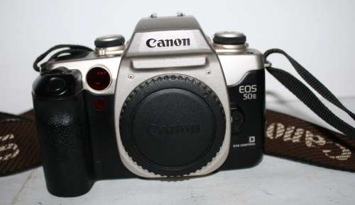Canon EOS-50 E Retro Classic Auto Focus 35mm SLR Film Camera -Body Only-Works
