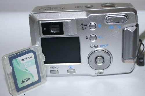 Pentax Optio Digital Camera-3.2 Megapixels-3x Zoom-Including Memory Card-Working