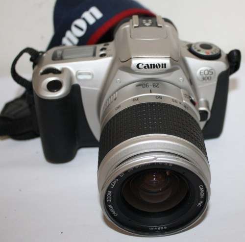 Canon EOS-300-Film Camera-Canon Lens-Zoom-25-90mm 1:4-5.6-With Custom Camera Bag.
