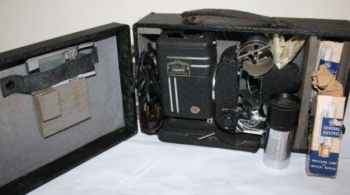 Projector-Tri Purpose-SVE-Model-DD-1940's-Complete with extra globes-Original Case.
