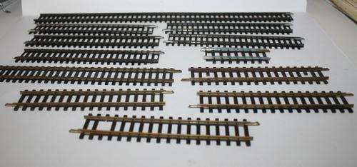 Hornby Tracks-Twelve Straights.