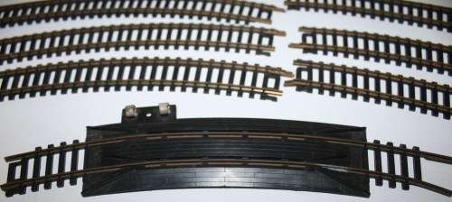 Life-Like-Rerailer Terminal Track plus 12 Tracks-As per photos