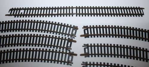 Life-Like-Rerailer Terminal Track plus 12 Tracks-As per photos