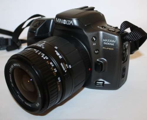 Minolta Maxxum-500si Super 35mm Camera-Sigma 28-80mm 1:3.5-5.6 Macro Lens.