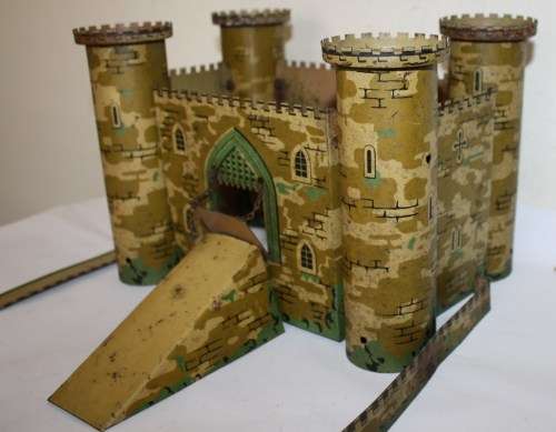 Tin Toys -Chad Valley 1946 *Ubilda Fort/Castle* Made in England-Very Rare and Collectable!