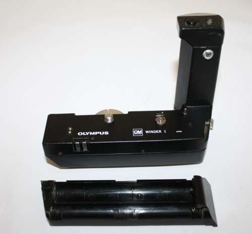 Olympus OM System Winder '1'..Not fitting on Olympus OM-1n...so not tested.