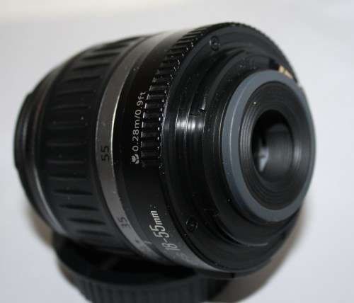 Canon Zoom Lens EF-S....18-55mm 1:3.5-5.6 ii Lens Only fo EOS Canon Digital Camers.