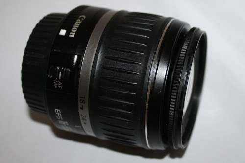 Canon Zoom Lens EF-S....18-55mm 1:3.5-5.6 ii Lens Only fo EOS Canon Digital Camers.