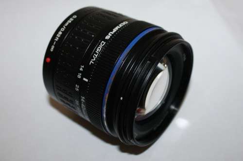 Olympus *Zuiko Digital* 14-42mm f 3.5-5.6 Lens