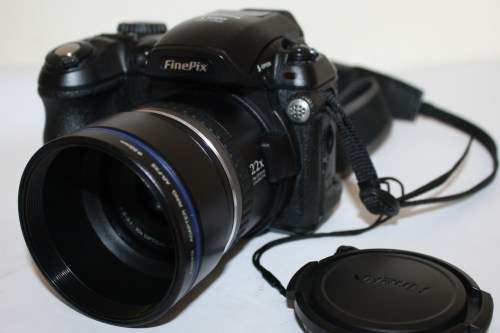 Fujifilm *Fine Pix*Digital Camera...Switches On..No CF Card....As per Photos