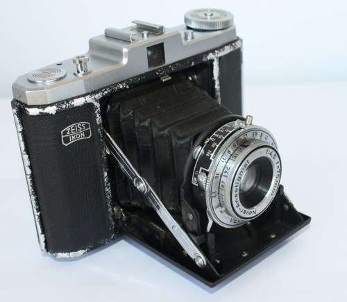 Zeiss Ikon *Velio* Novar-Anastigmat 75mm f4.5 Lens..Bellows perfect..Shutter Fires.