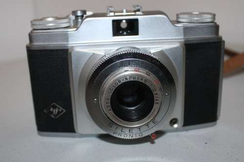 **Silette-Pronto-Agfa 35mm Camera-Apotar 1;2.8/45 Lens-Excellent Condition..as per photos