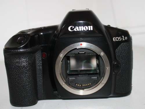 **Canon EOS 1-N** 35mm SLR "Professional/Amateur Body.
